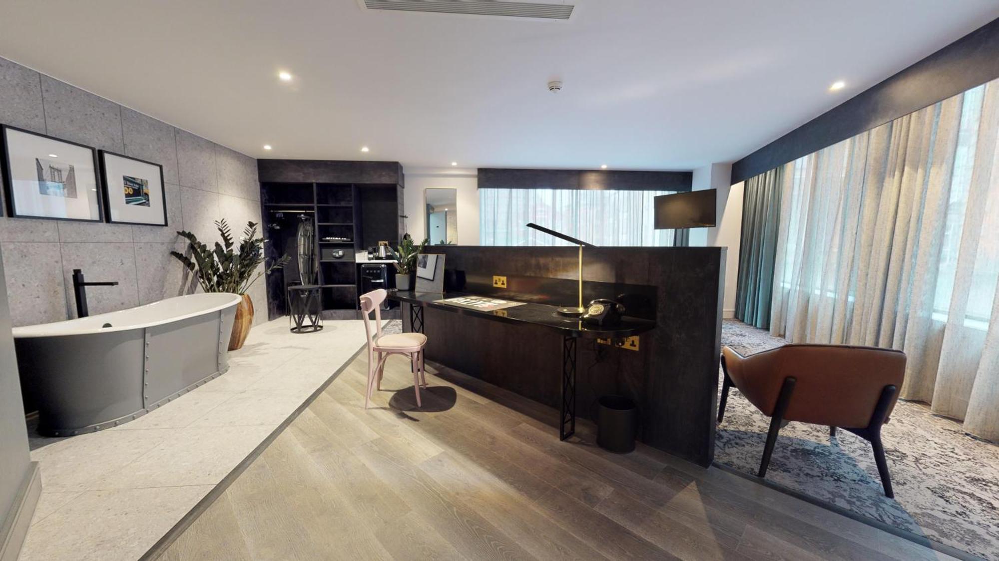 Voco Manchester - City Centre By Ihg — Photos 1